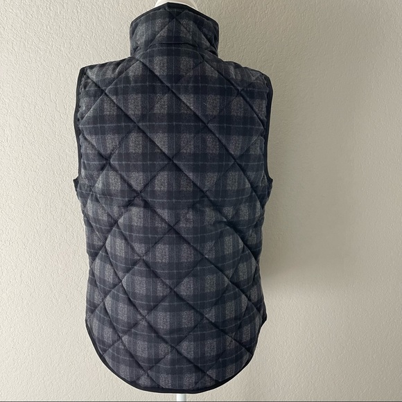 J. Crew Factory Vest Quilted Puffer Gray Black Plaid Sleeveless Jacket Sz Small - Picture 4 of 8